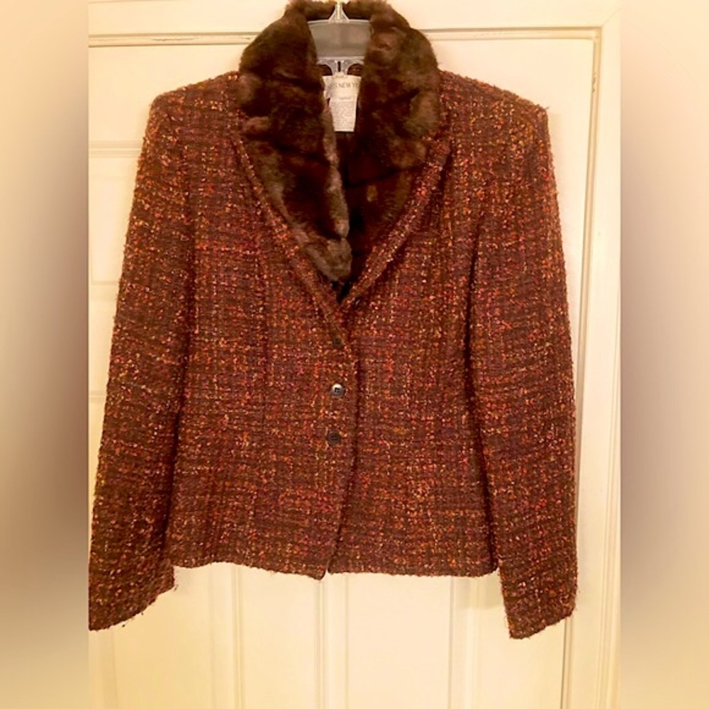 Jones Vintage Wool Jacket w/removable Fur Collar